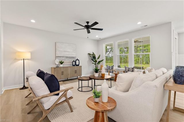 23 Mulligan LN, Suffolk, VA 23434