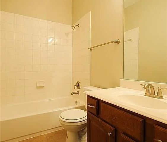 3652 vienna Street, Irving, TX 75038
