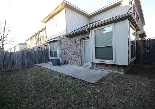 3652 vienna Street, Irving, TX 75038