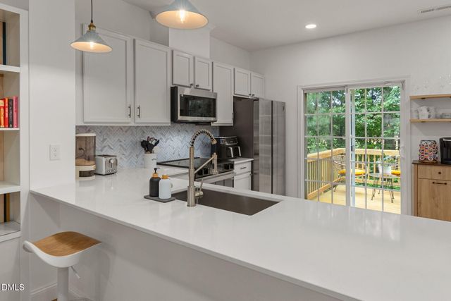 302 Linden Park Lane, Cary, NC 27519