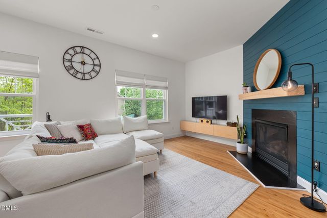 302 Linden Park Lane, Cary, NC 27519