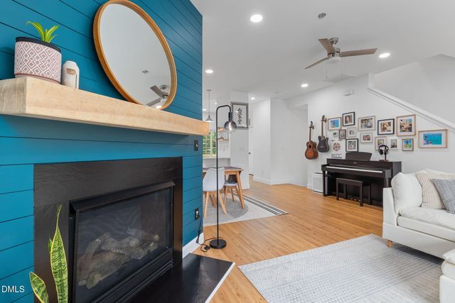 302 Linden Park Lane, Cary, NC 27519