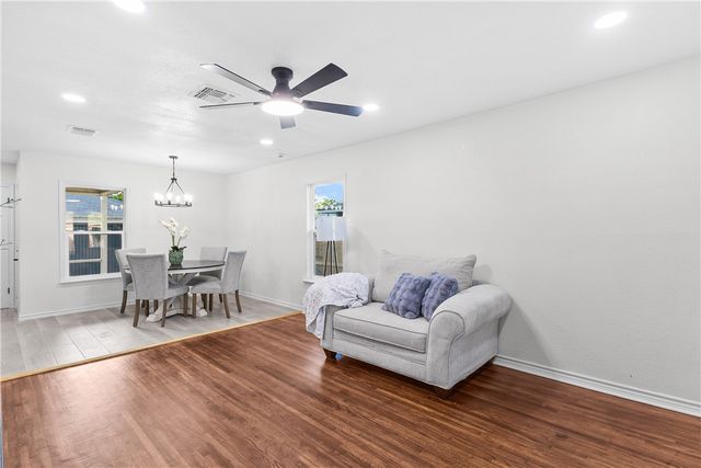 4105 Markins Dr, Corpus Christi, TX 78411