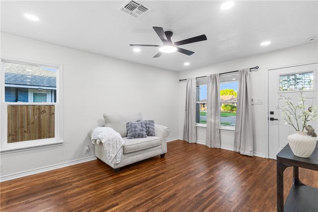 4105 Markins Dr, Corpus Christi, TX 78411