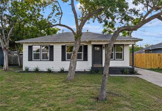 4105 Markins Dr, Corpus Christi, TX 78411