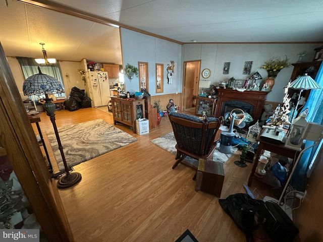 16841 LONGFELLOW CT, Hagerstown, MD 21740