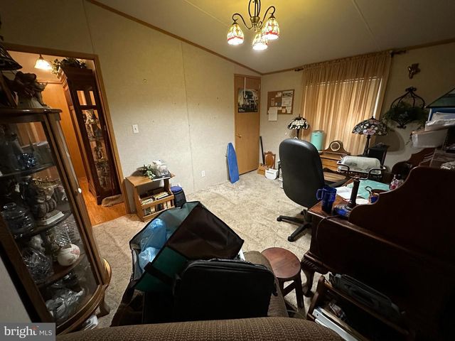 16841 LONGFELLOW CT, Hagerstown, MD 21740