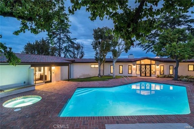 49 Headland Drive, Rancho Palos Verdes, CA 90275