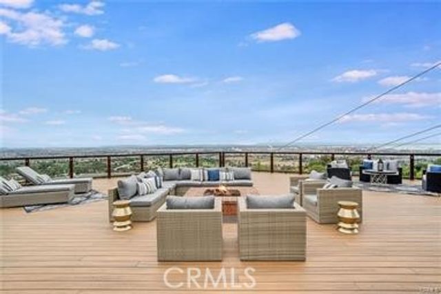 49 Headland Drive, Rancho Palos Verdes, CA 90275