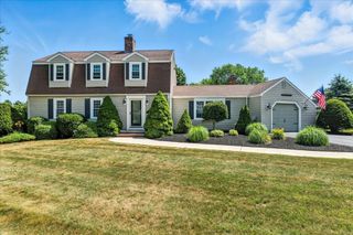 26 Fuller Way, Plymouth, MA 02360