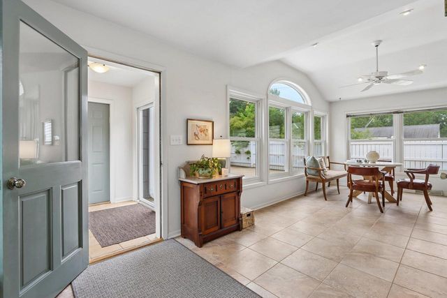 8208 N Santa Monica BOULEVARD, Fox Point, WI 53217