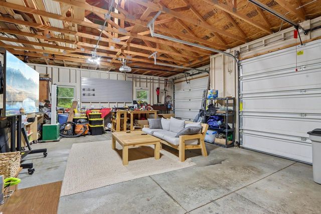 8208 N Santa Monica BOULEVARD, Fox Point, WI 53217
