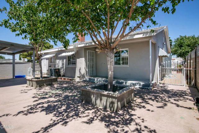 45027 Division Street, Lancaster, CA 93535