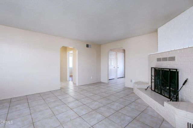 45027 Division Street, Lancaster, CA 93535