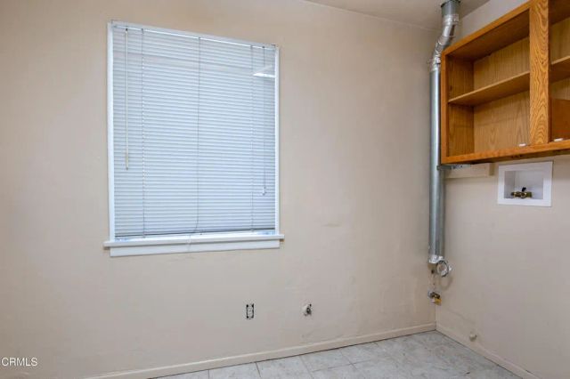 45027 Division Street, Lancaster, CA 93535