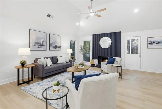 652 Trailwood Lane SW, Marietta, GA 30064