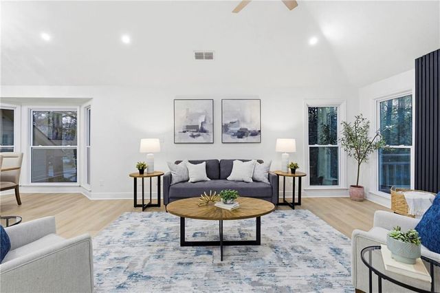 652 Trailwood Lane SW, Marietta, GA 30064