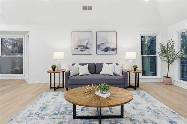 652 Trailwood Lane SW, Marietta, GA 30064