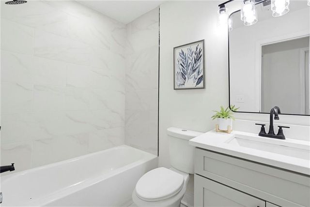 652 Trailwood Lane SW, Marietta, GA 30064