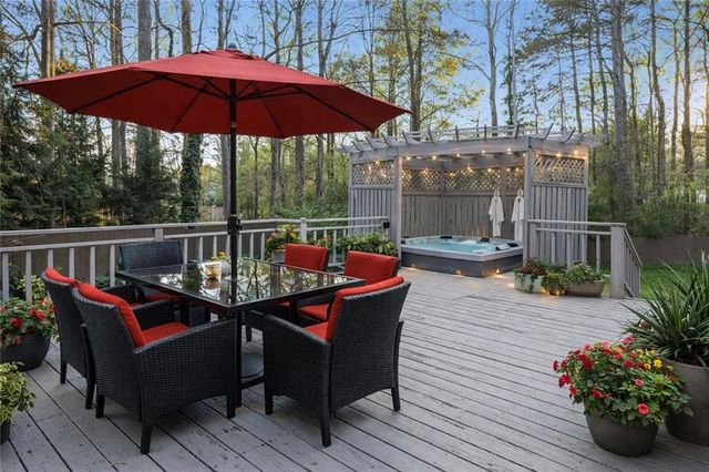 652 Trailwood Lane SW, Marietta, GA 30064