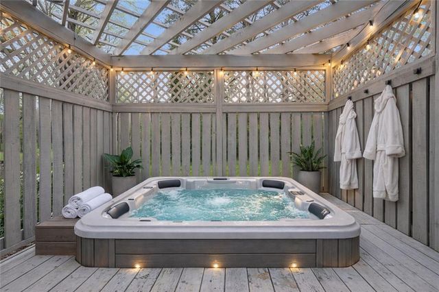 652 Trailwood Lane SW, Marietta, GA 30064