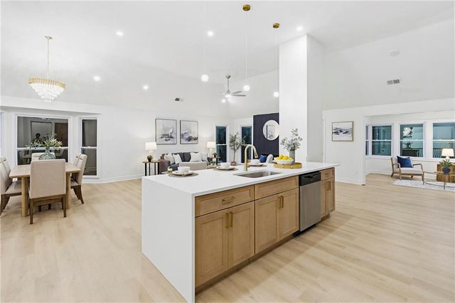 652 Trailwood Lane SW, Marietta, GA 30064