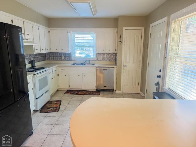1617 W Washington, Jonesboro, AR 72401