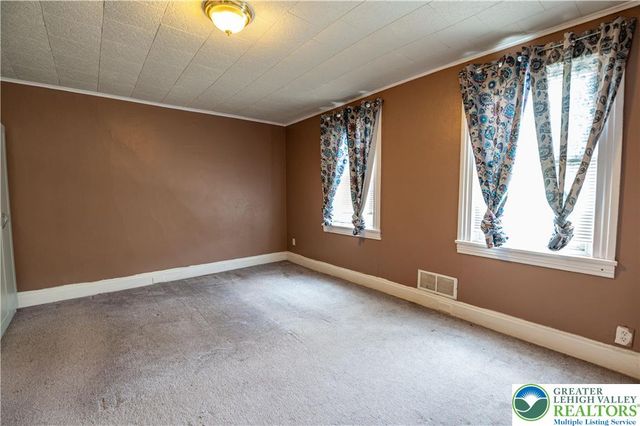1013 Spruce Street, Easton, PA 18042