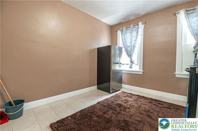 1013 Spruce Street, Easton, PA 18042