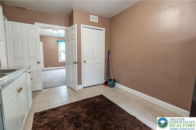 1013 Spruce Street, Easton, PA 18042