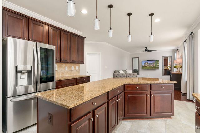 9417 RESERVOIR RD, Fredericksburg, VA 22407