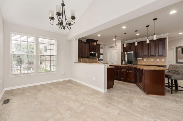 9417 RESERVOIR RD, Fredericksburg, VA 22407