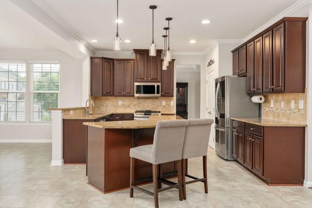 9417 RESERVOIR RD, Fredericksburg, VA 22407