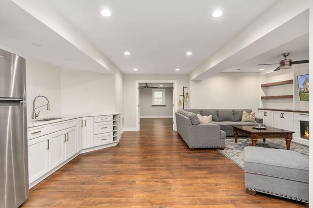 9417 RESERVOIR RD, Fredericksburg, VA 22407