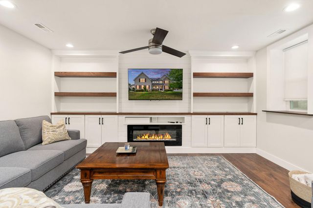 9417 RESERVOIR RD, Fredericksburg, VA 22407