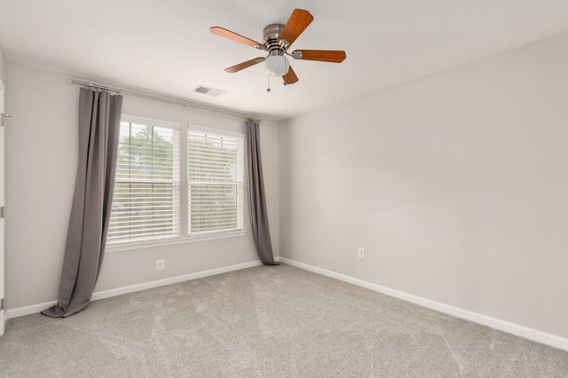 9417 RESERVOIR RD, Fredericksburg, VA 22407