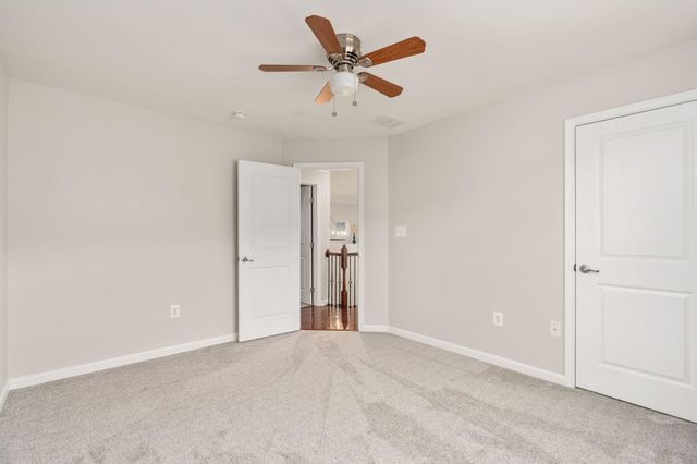9417 RESERVOIR RD, Fredericksburg, VA 22407