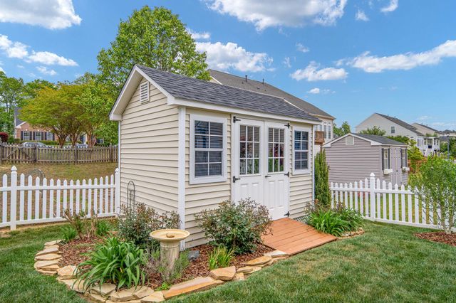 9417 RESERVOIR RD, Fredericksburg, VA 22407