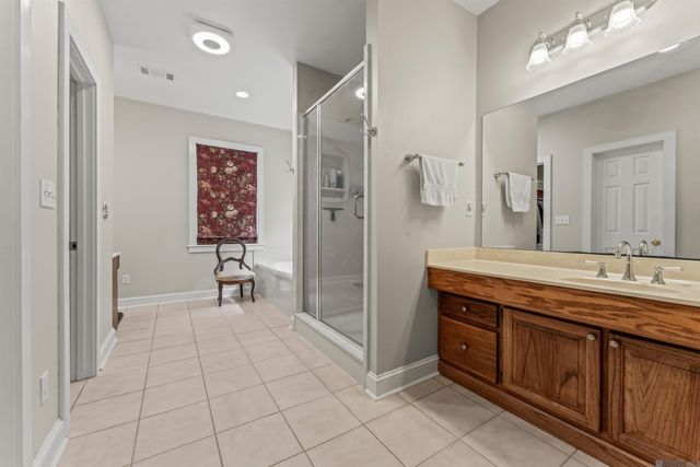 10426 Old Field Rd, St Francisville, LA 70775