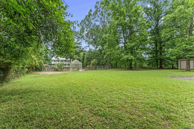 10426 Old Field Rd, St Francisville, LA 70775