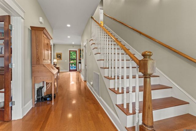 10426 Old Field Rd, St Francisville, LA 70775