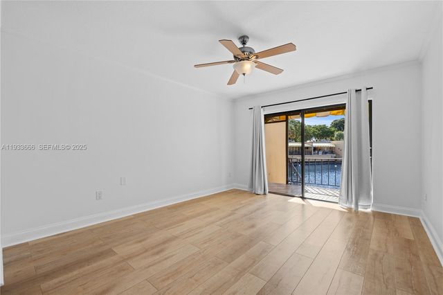 15518 Braemar Ct, Miami Lakes, FL 33014