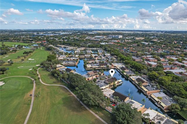 15518 Braemar Ct, Miami Lakes, FL 33014