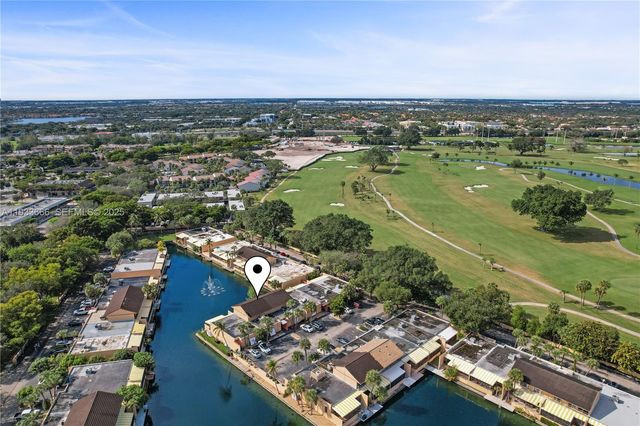 15518 Braemar Ct, Miami Lakes, FL 33014