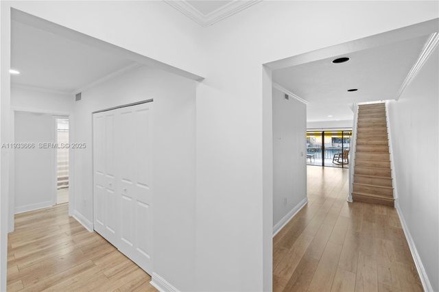 15518 Braemar Ct, Miami Lakes, FL 33014