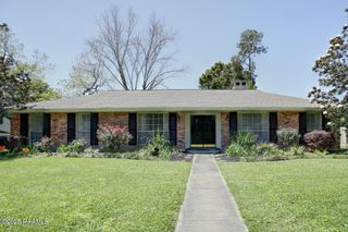 304 Broadmoor Boulevard, Lafayette, LA 70503