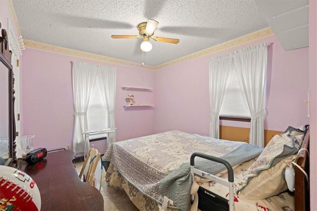 301 SE Alice Street, Blue Springs, MO 64014