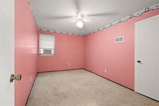 301 SE Alice Street, Blue Springs, MO 64014