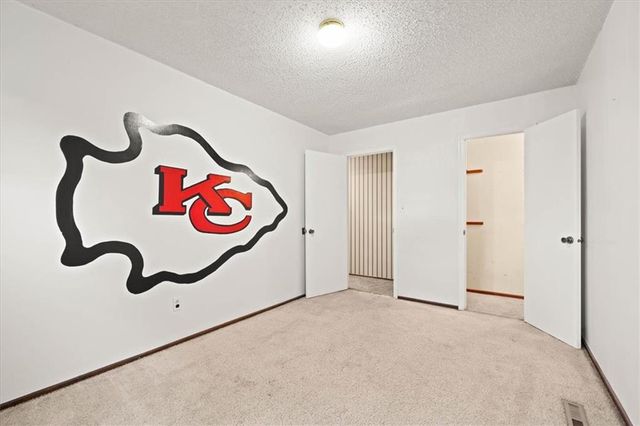 301 SE Alice Street, Blue Springs, MO 64014