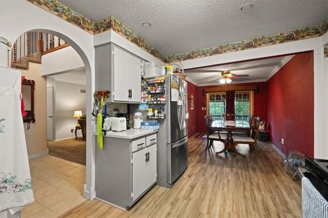 301 SE Alice Street, Blue Springs, MO 64014